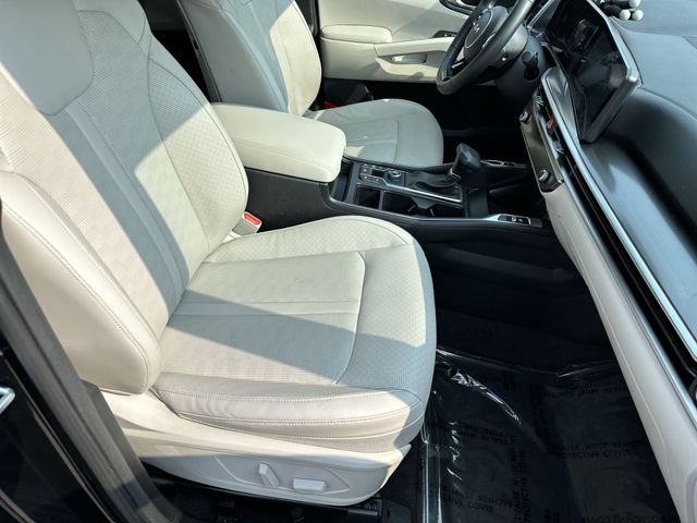 Used 2025 Black Kia EX image 28