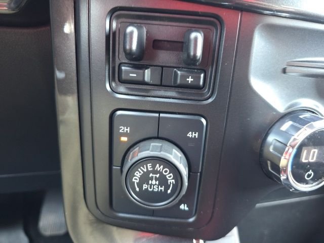 Used 2021 Gray Ford XLT image 19