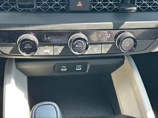 2025 Honda Accord LX - Photo 23