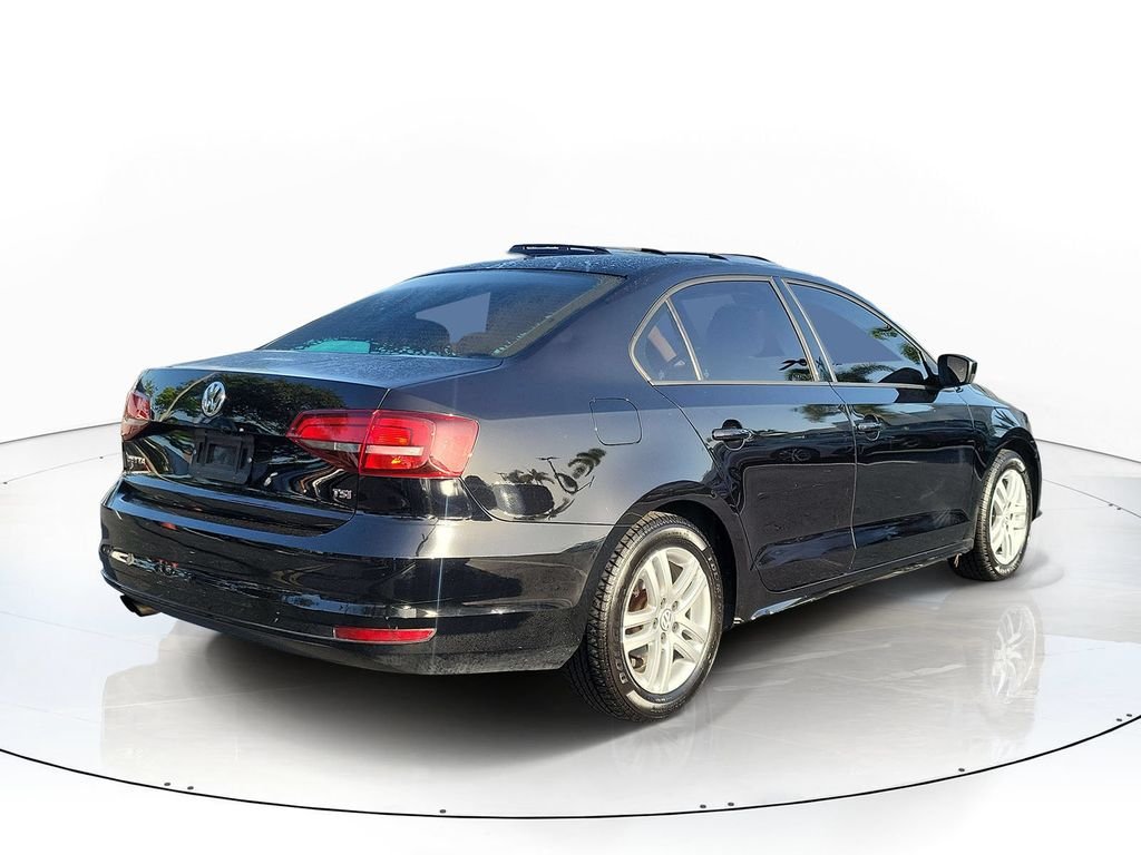 Used 2018  Volkswagen 1.4T S image 4