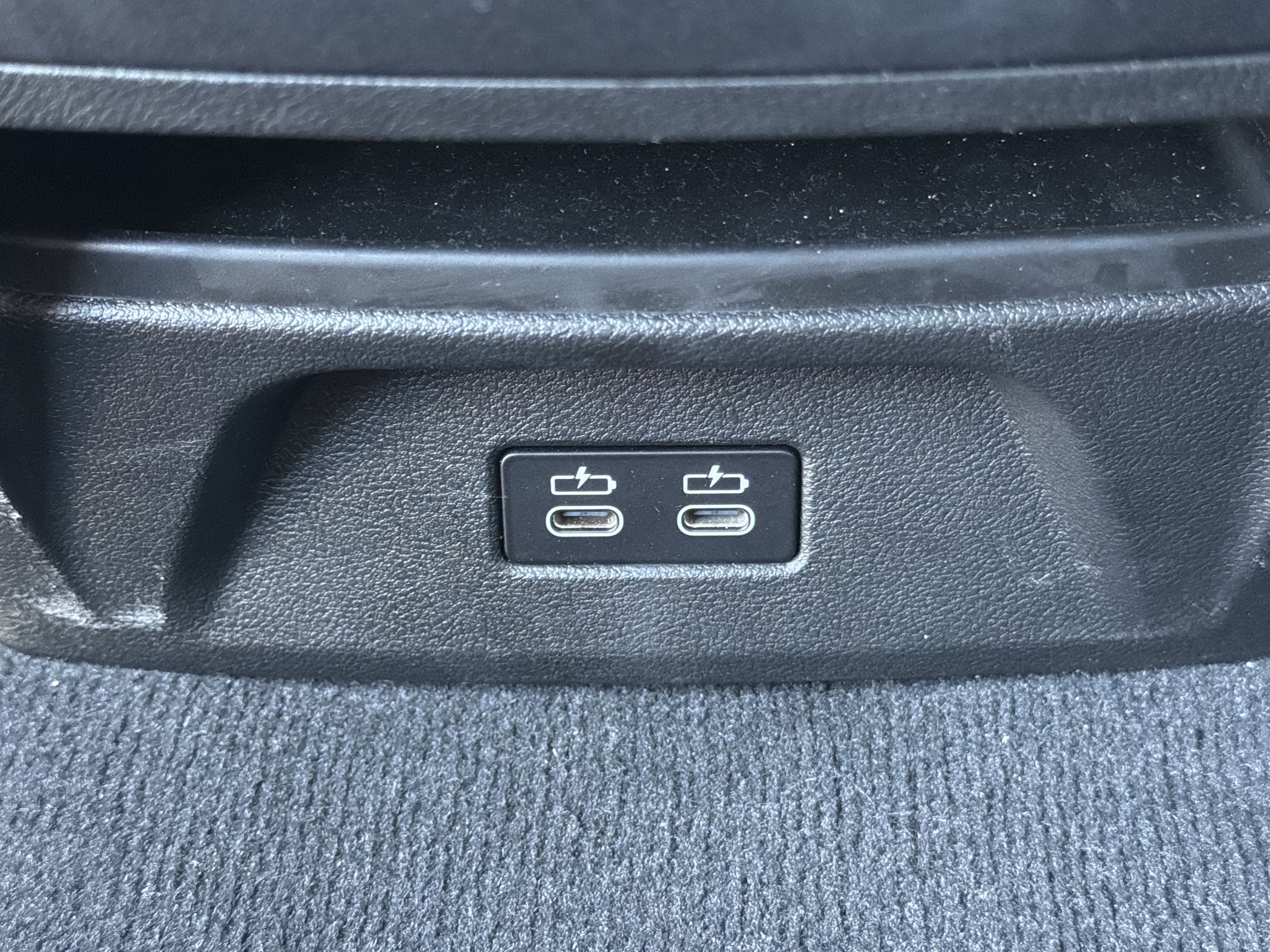 Used 2025 Dark Graphite Metallic BMW xDrive30i image 22