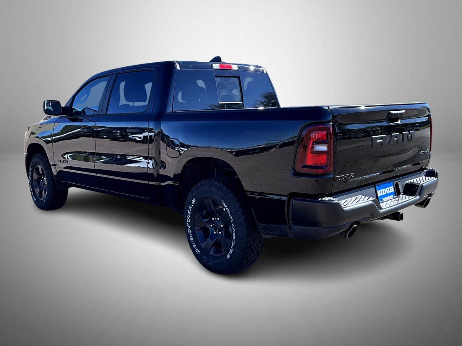 New 2027 Diamond Black Crystal Pearl-Coat Exterior Paint RAM Warlock image 7