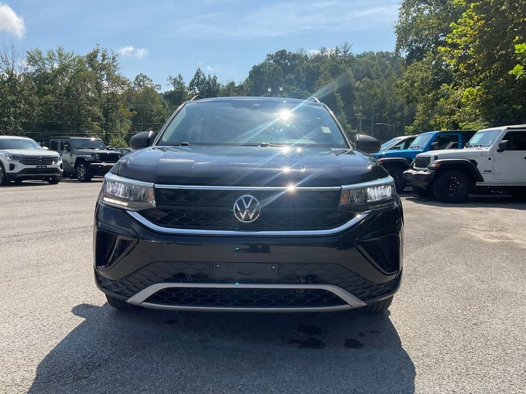 Used 2024 Volkswagen Taos S with VIN 3VV5X7B25RM079718 for sale in Middlesboro, KY
