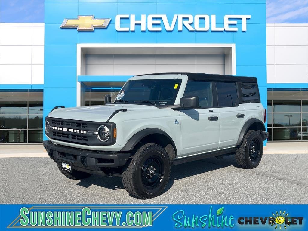 2021 Ford Bronco 4-Door Base