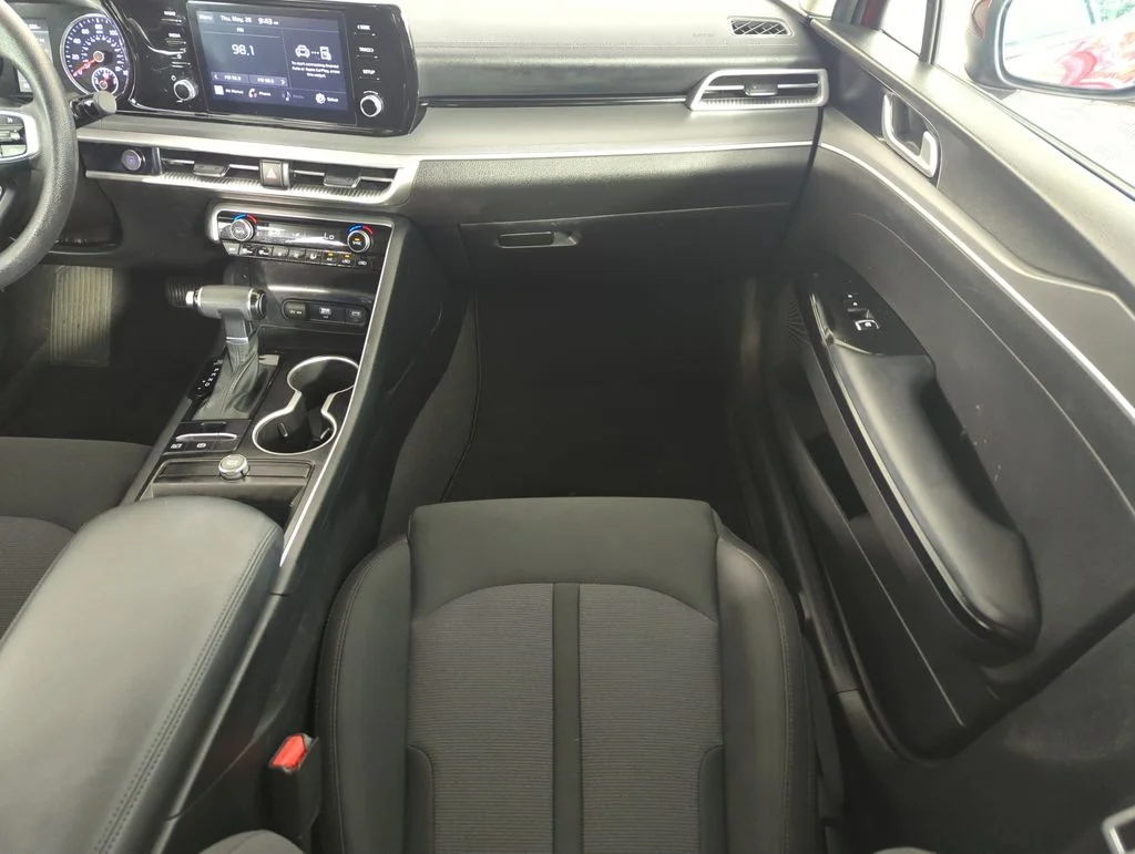 Used 2023 Red Kia LXS image 16