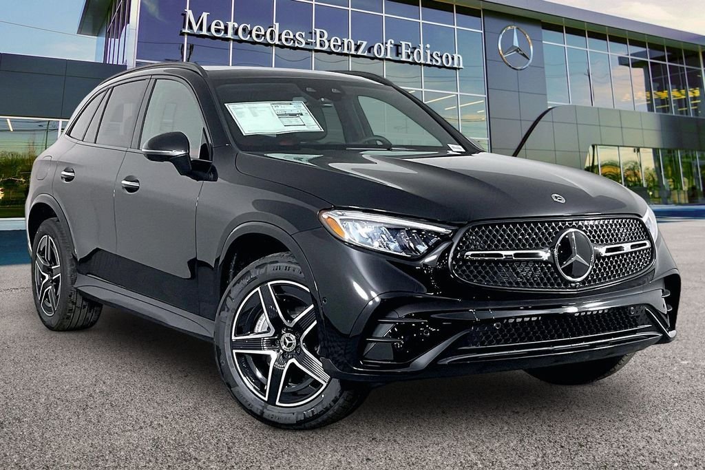 2026 Mercedes-Benz GLC GLC 300 4MATIC's photo