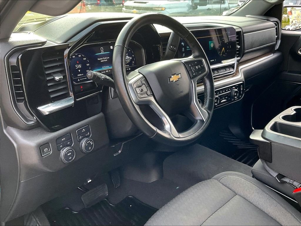 Used 2023 Gray Chevrolet LT image 8