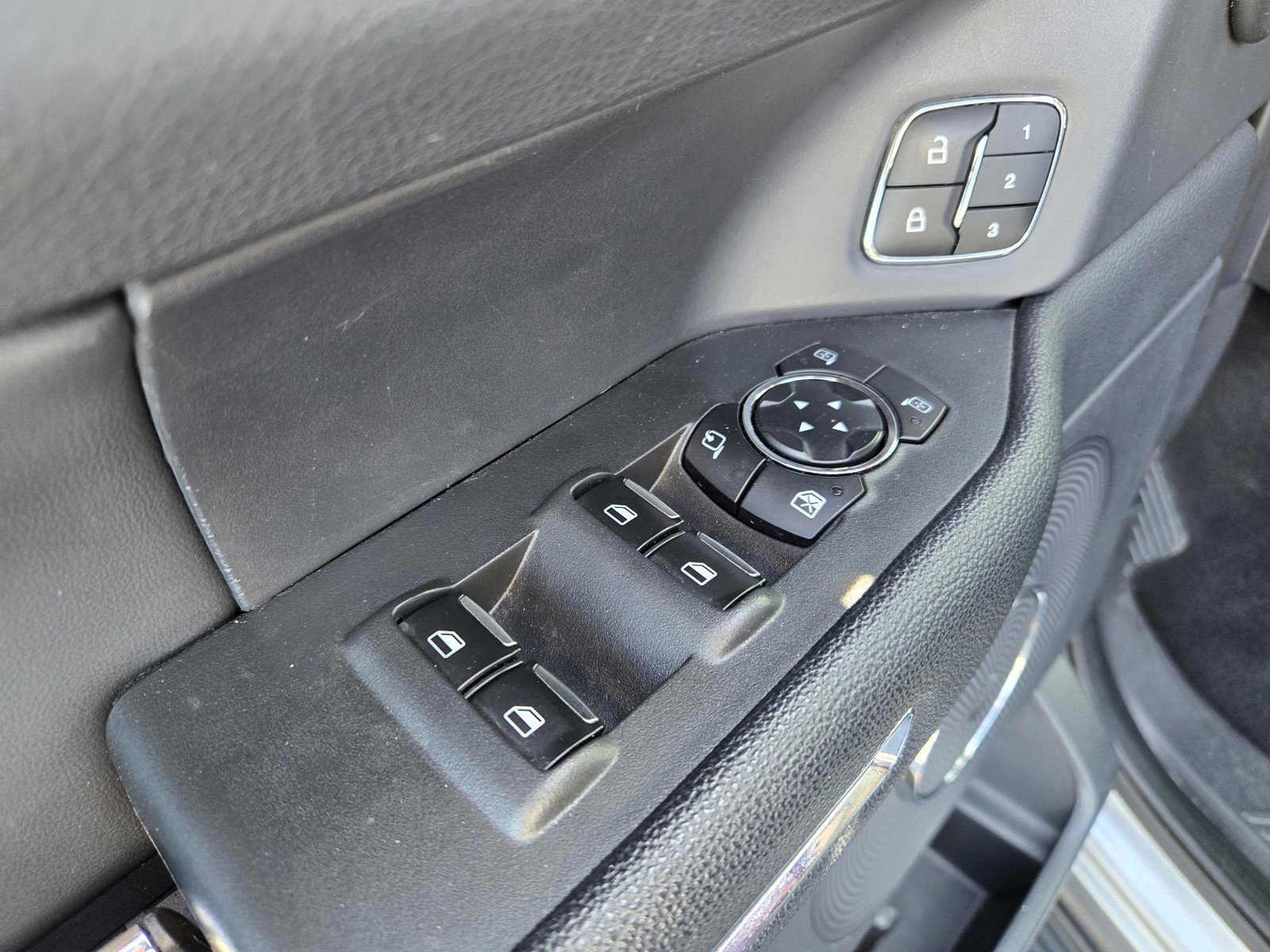 Certified Used 2024 Silver Ford XLT image 21