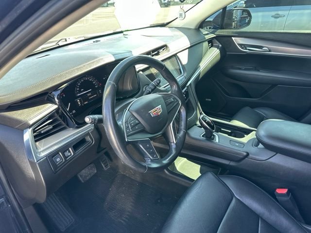 Used 2018 HARBOR BLUE METALLIC Cadillac Luxury FWD image 41