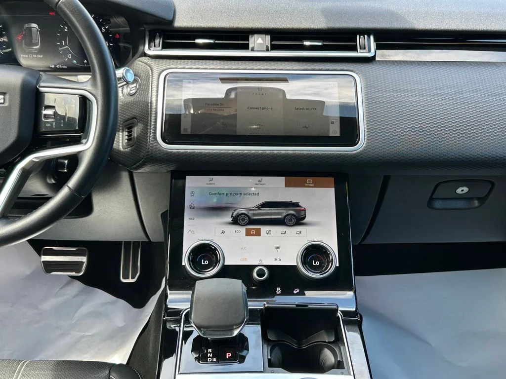 Used 2023 Gray Land Rover R-Dynamic S image 24