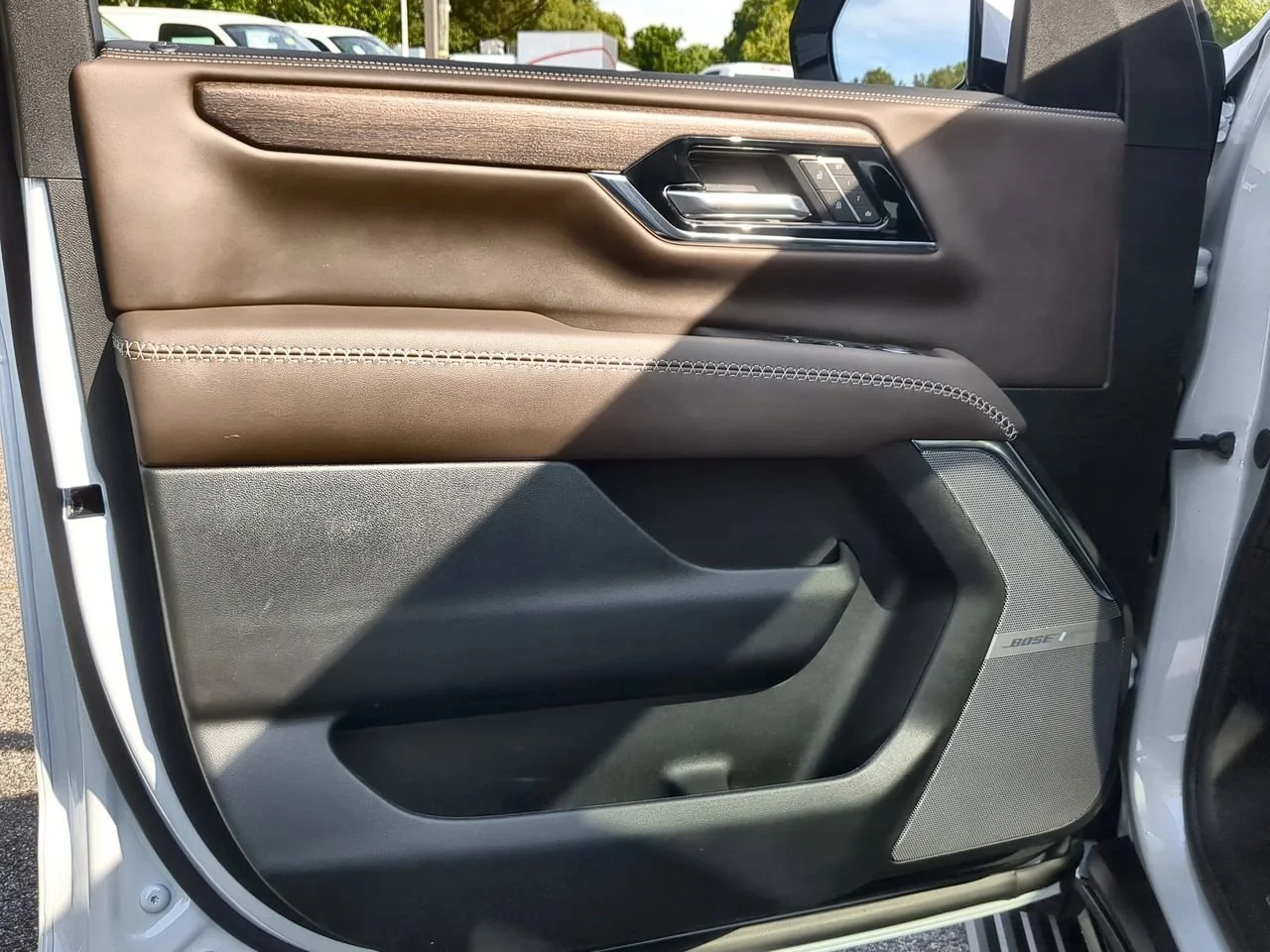 New 2026 Glacier White Tricoat GMC Denali Ultimate image 23