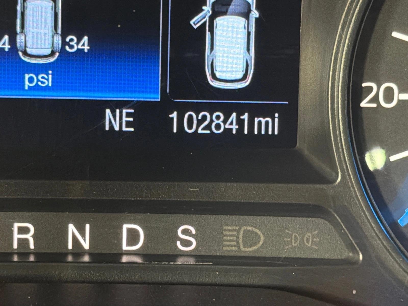 Used 2017 Oxford White Ford XLT image 27