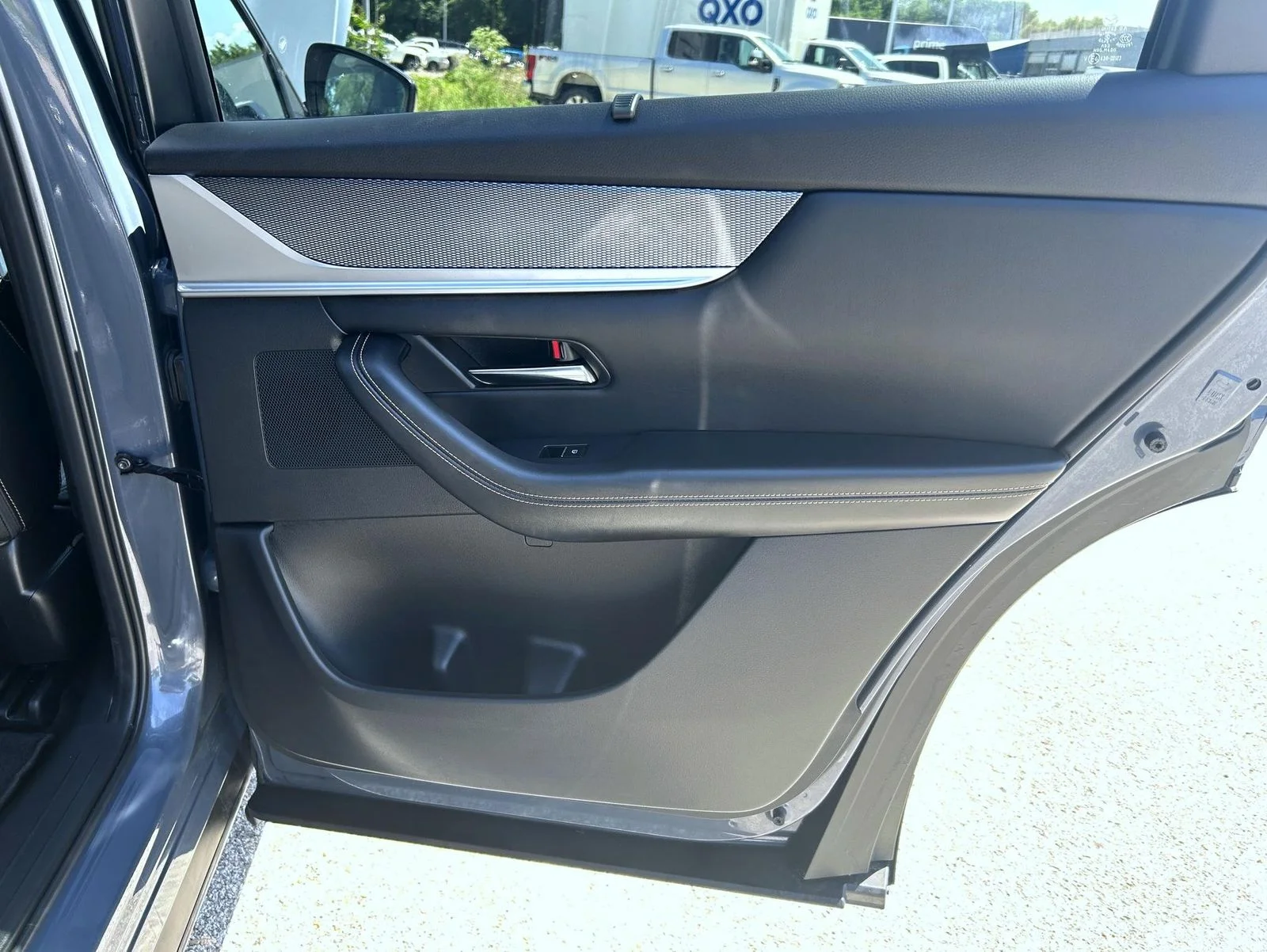 Used 2025 Gray Mazda Premium image 17