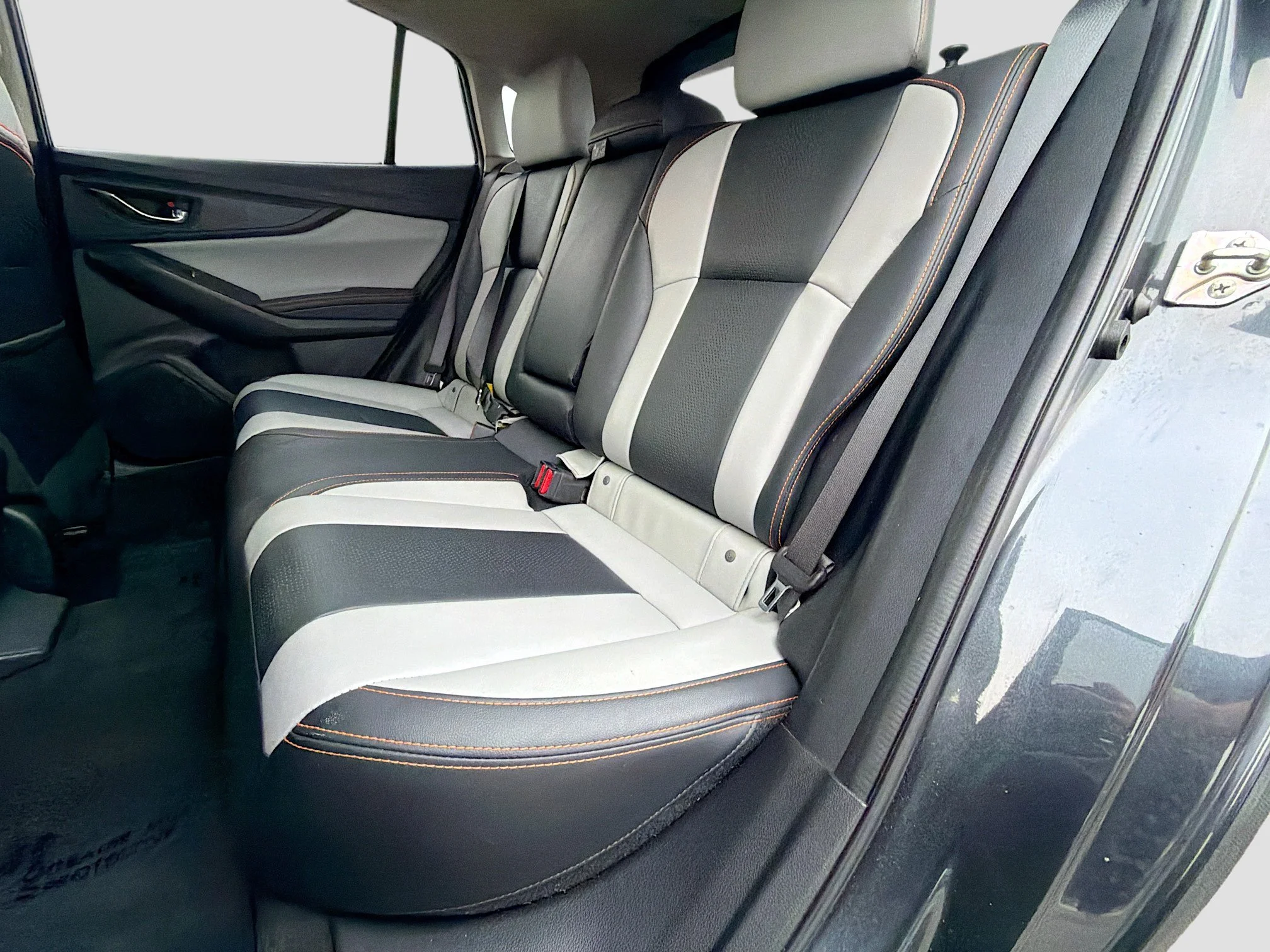 Used 2019 Dark Gray Metallic Subaru Limited image 19