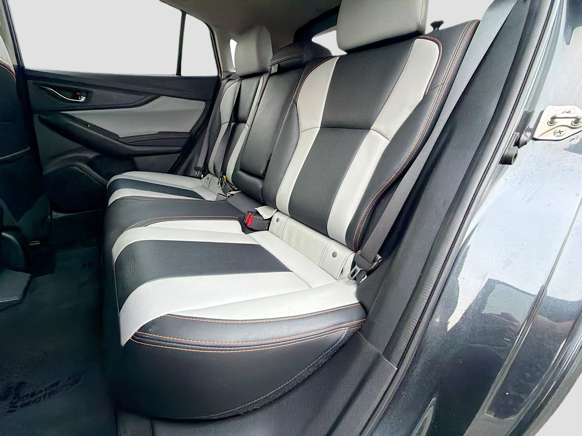 Used 2019 Dark Gray Metallic Subaru Limited image 19