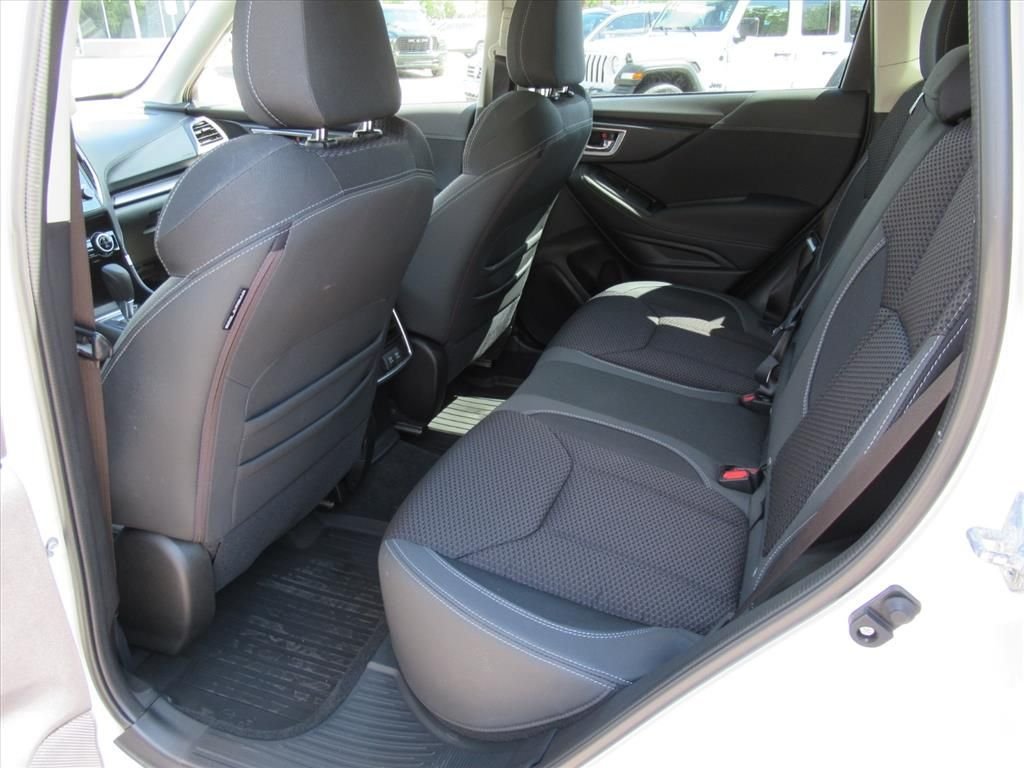 Used 2022 White Subaru Premium image 35