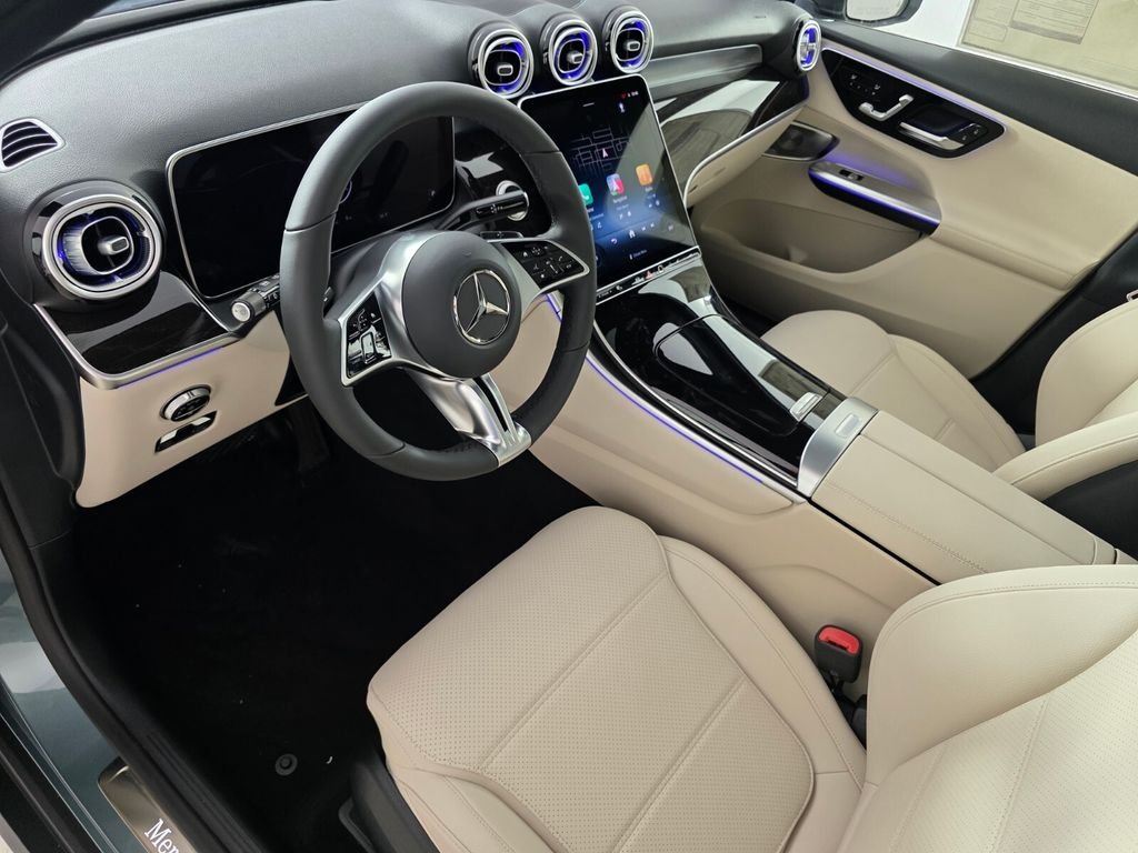 New 2027 Verde Silver Metallic Mercedes-Benz GLC 300 image 7