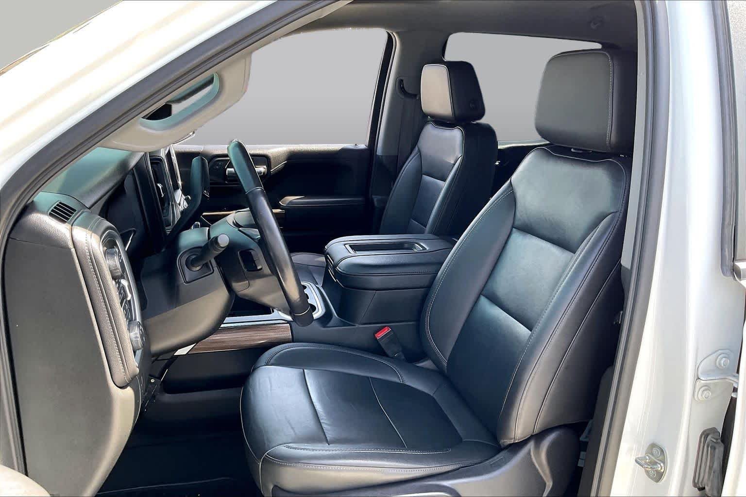 Used 2021 Summit White Chevrolet RST image 8