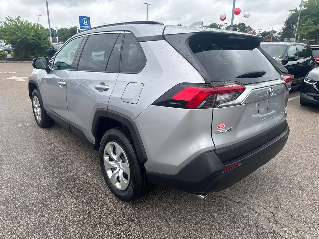 Used 2019 Silver Toyota LE image 5