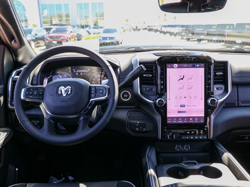 New 2026 Diamond Black Crystal Pearl-Coat Exterior Paint RAM Laramie image 39