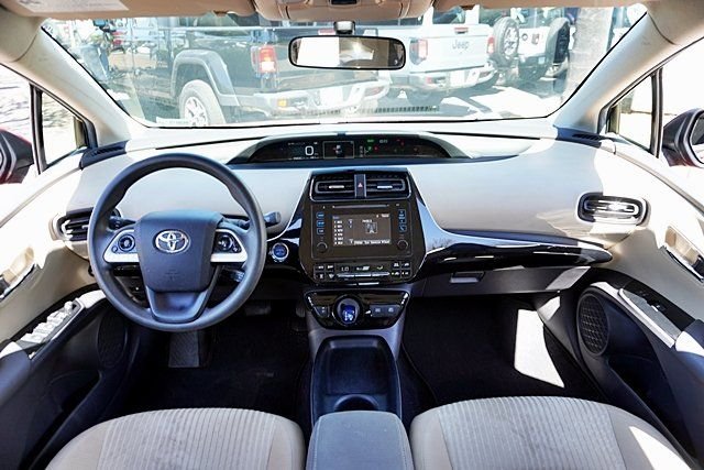 Used 2016 Red Toyota Two image 17