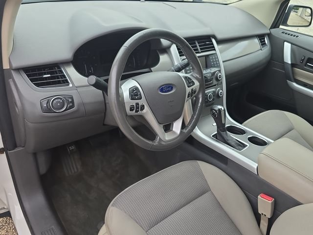 Used 2013 White Ford SEL image 16