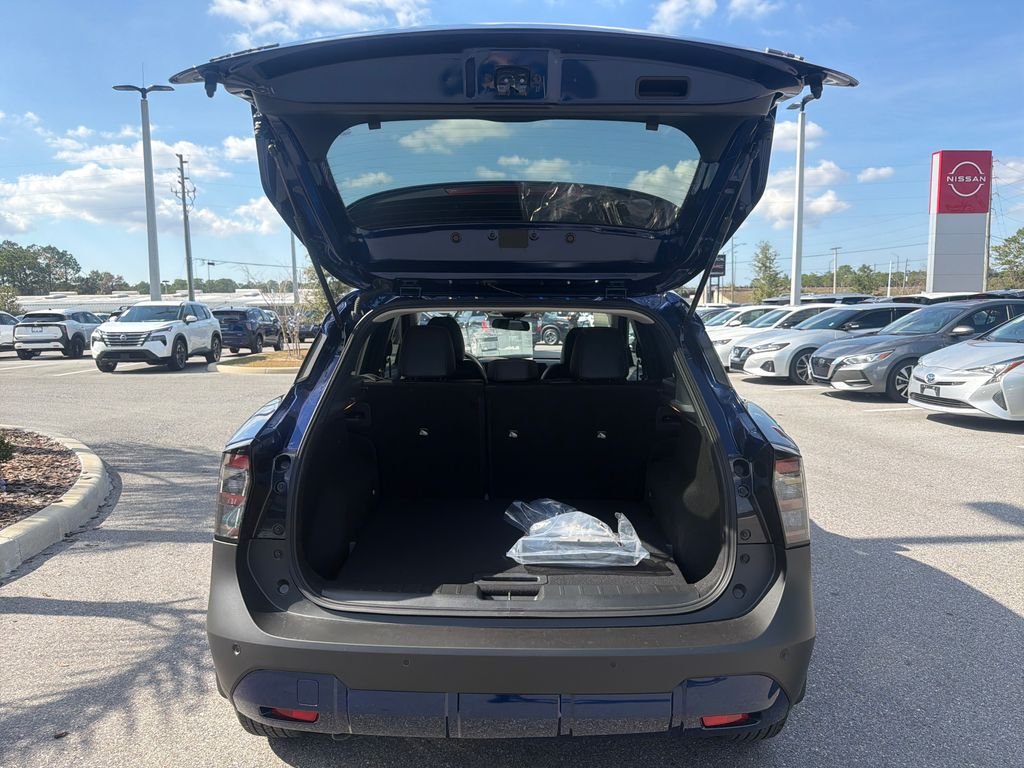 New 2026 Nissan Kicks SR 4D Sport Utility