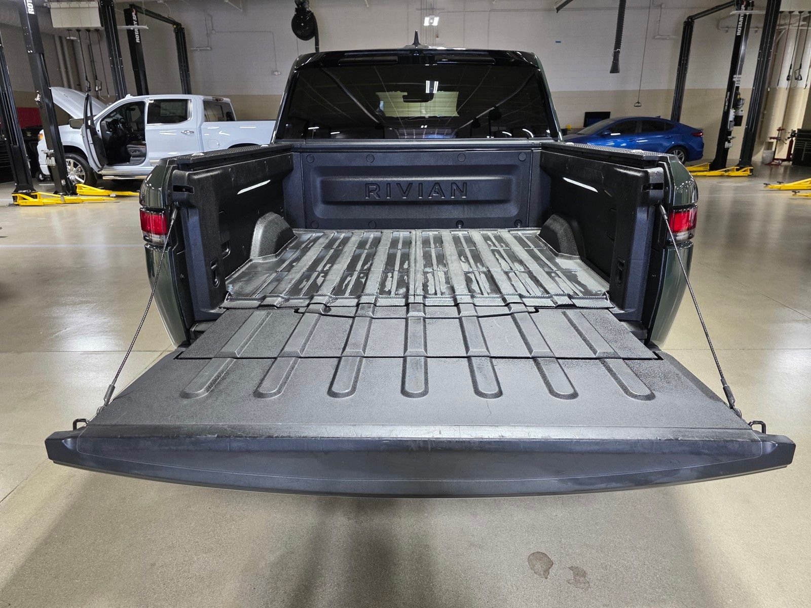 Used 2023 Forest Green Rivian Adventure image 13