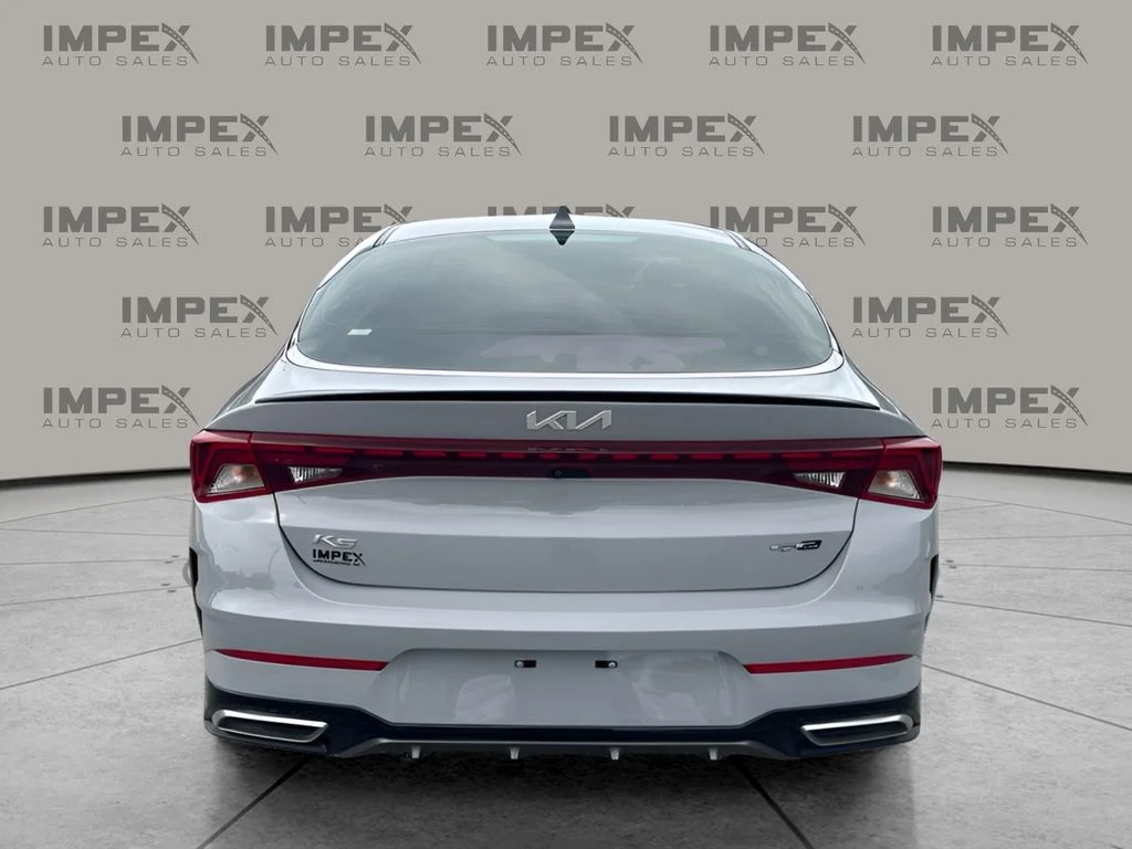 Used 2022 Gray Kia GT-Line image 4