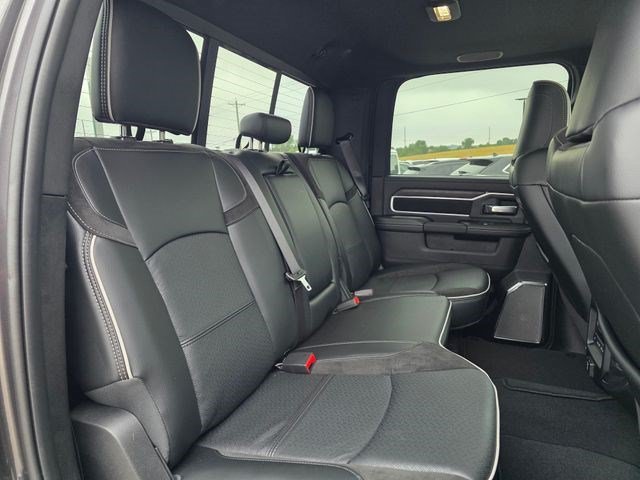New 2026 Granite Crystal Metallic Clear-Coat Exterior Paint RAM Laramie image 13