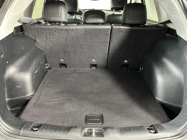 Used 2018 Gray Jeep Limited image 37