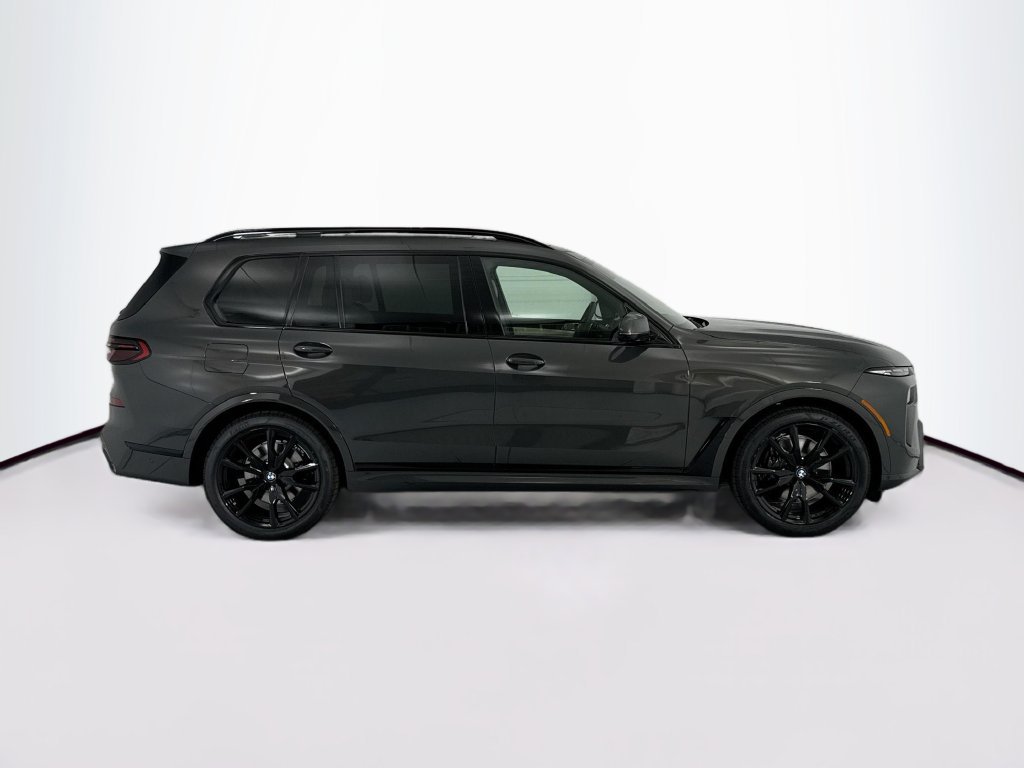 New 2027 Gray Metallic BMW xDrive40i image 4