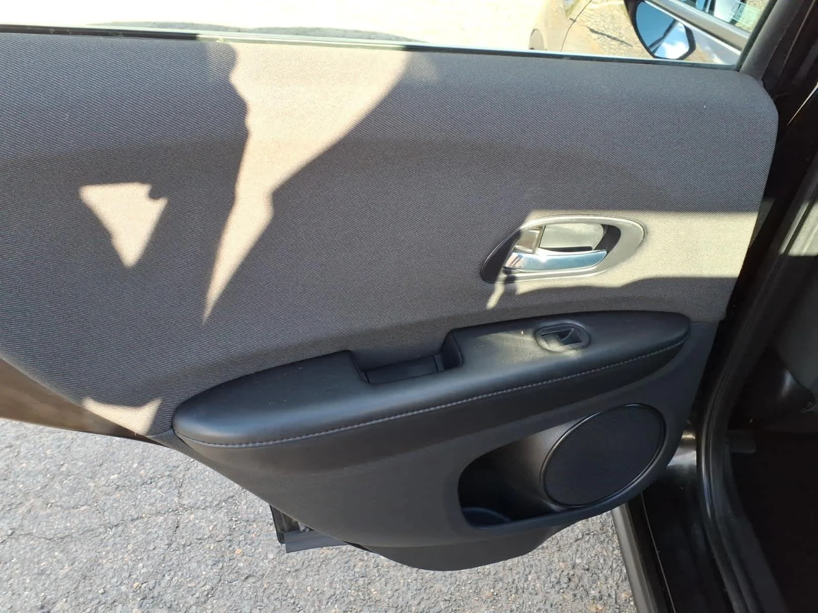 Certified Used 2020 Crystal Black Pearl Honda LX image 11