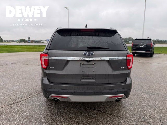 Used 2017 Magnetic Ford XLT image 11