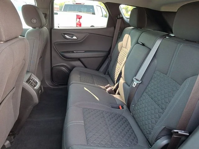 Used 2022 Silver Chevrolet LT image 10
