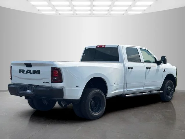 New 2026 Bright White Clear-Coat Exterior Paint RAM TRADESMAN image 7