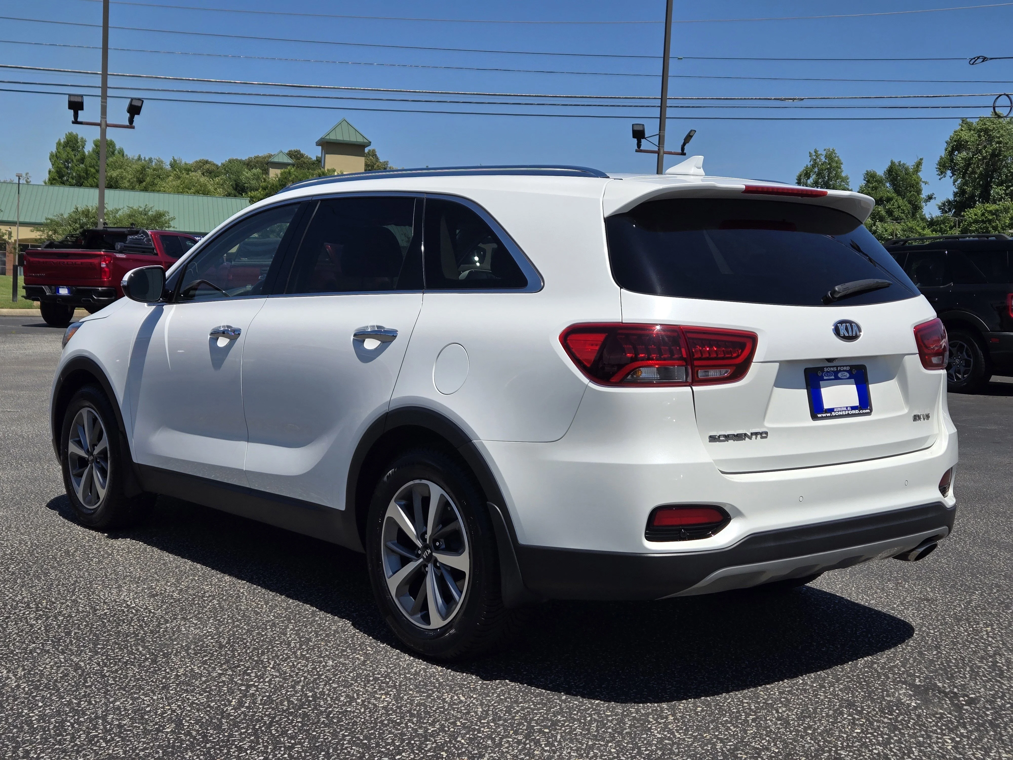 Used 2019 Snow White Pearl Kia EX image 12