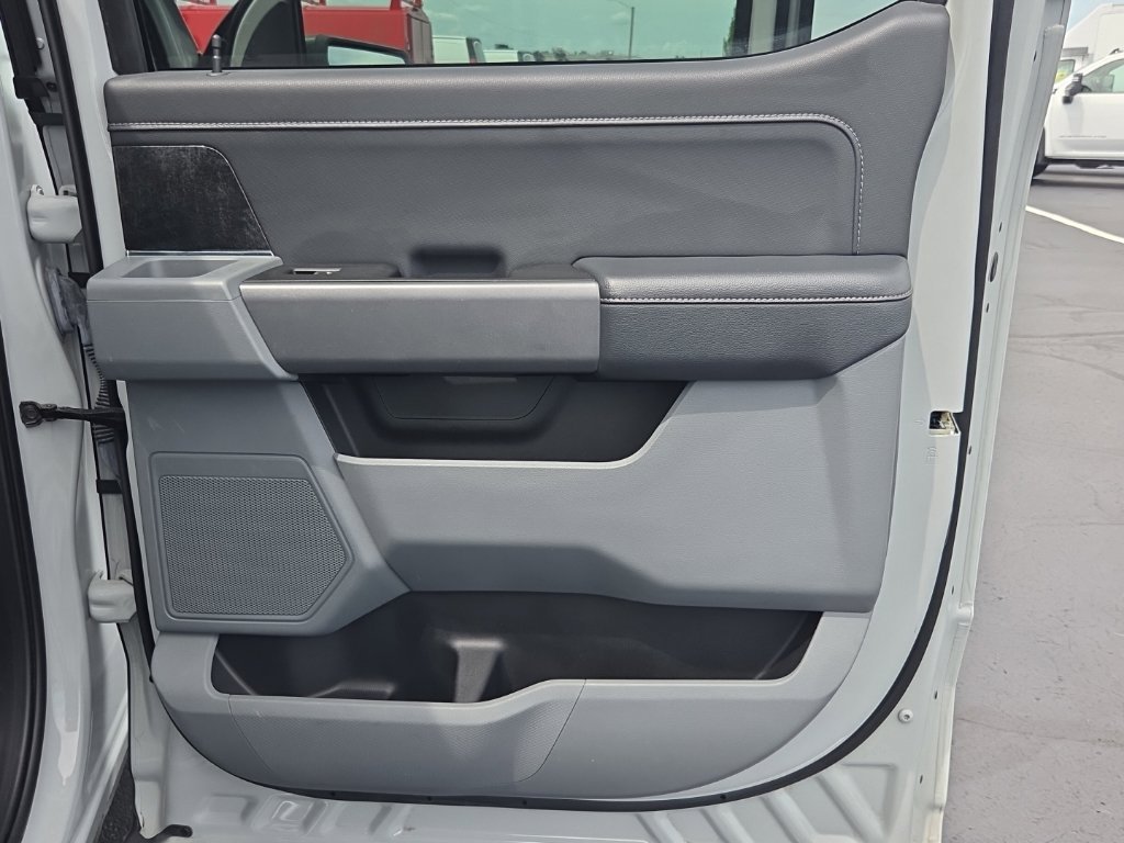 Used 2023 White Ford XLT image 16
