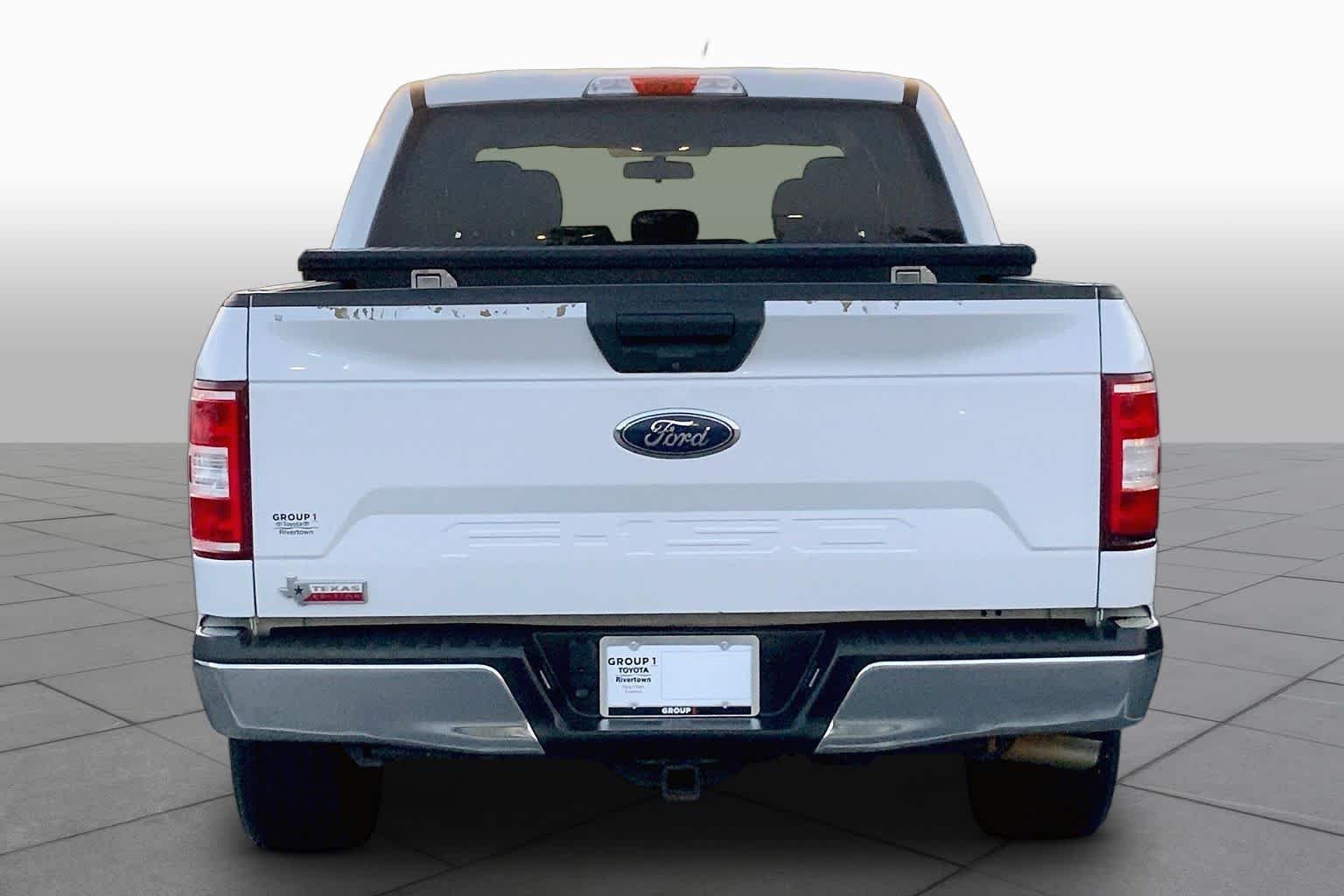 Used 2018 Oxford White Ford XLT image 5