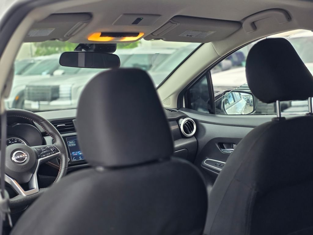 2025 Nissan Versa Sedan SR - Photo 16