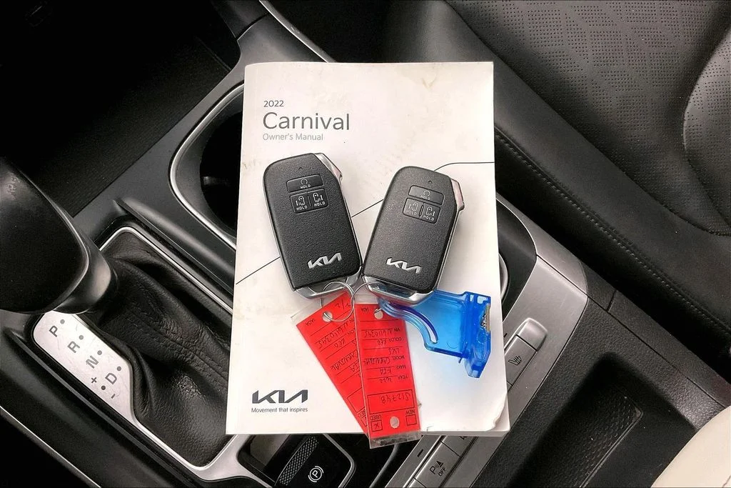 Certified Used 2022 Red Kia LXS image 15