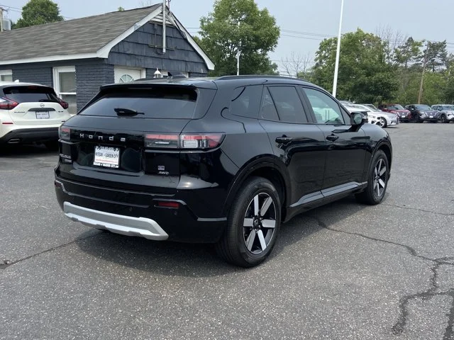 Used 2024 Black Honda Touring image 4