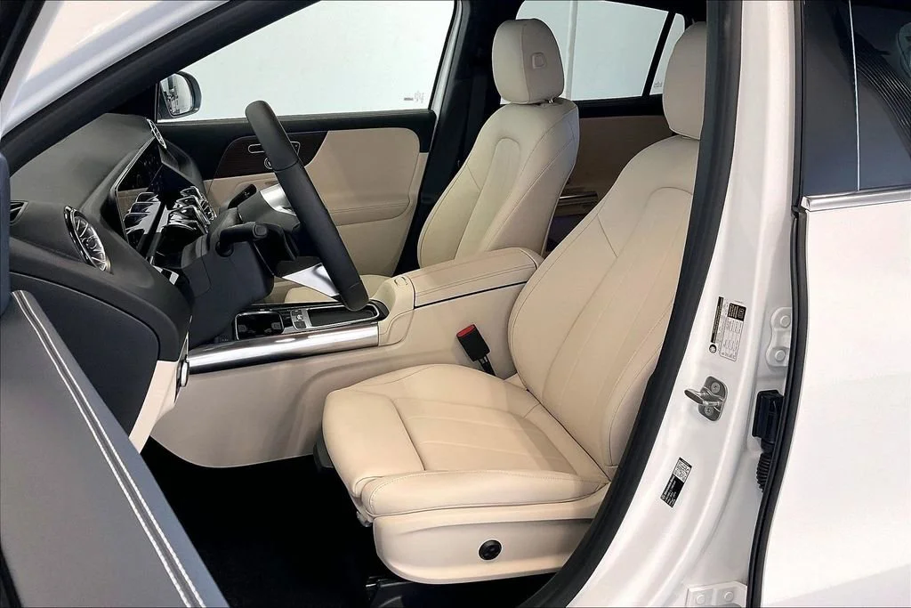 New 2026 Polar White Mercedes-Benz GLA 250 image 21