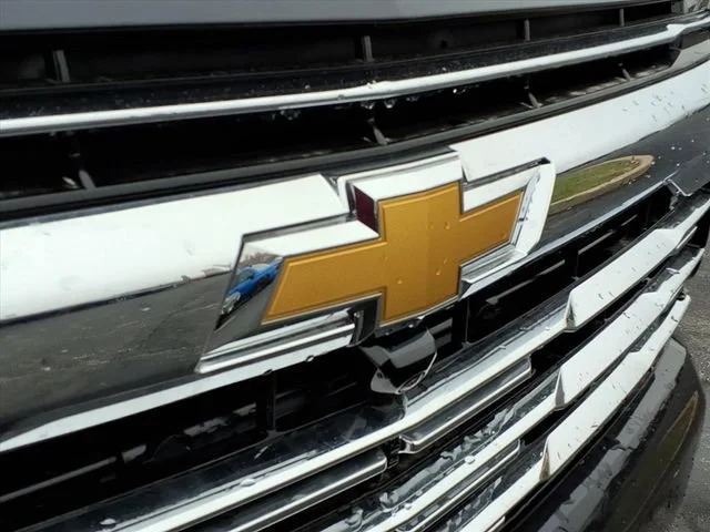 New 2026 Dark Ash Metallic Chevrolet Premier image 23