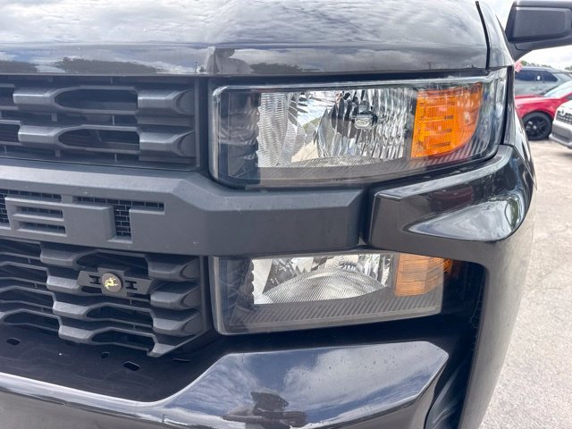 Used 2022 Brown Chevrolet Custom image 9