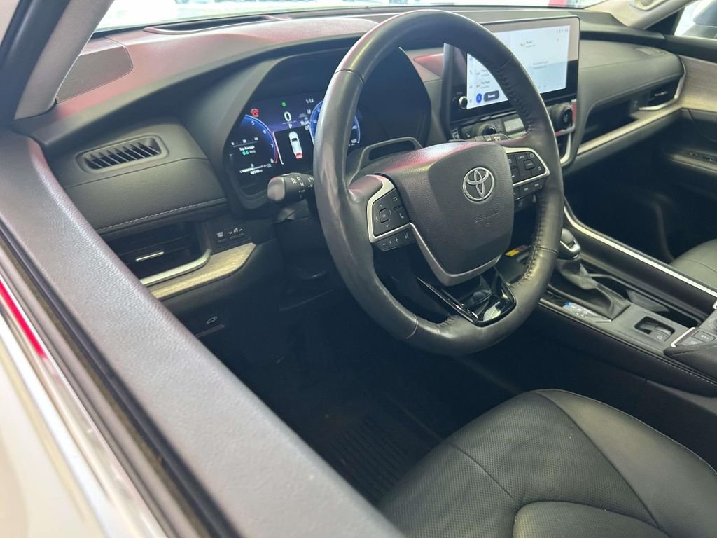 Used 2025 Beige Toyota Platinum image 12