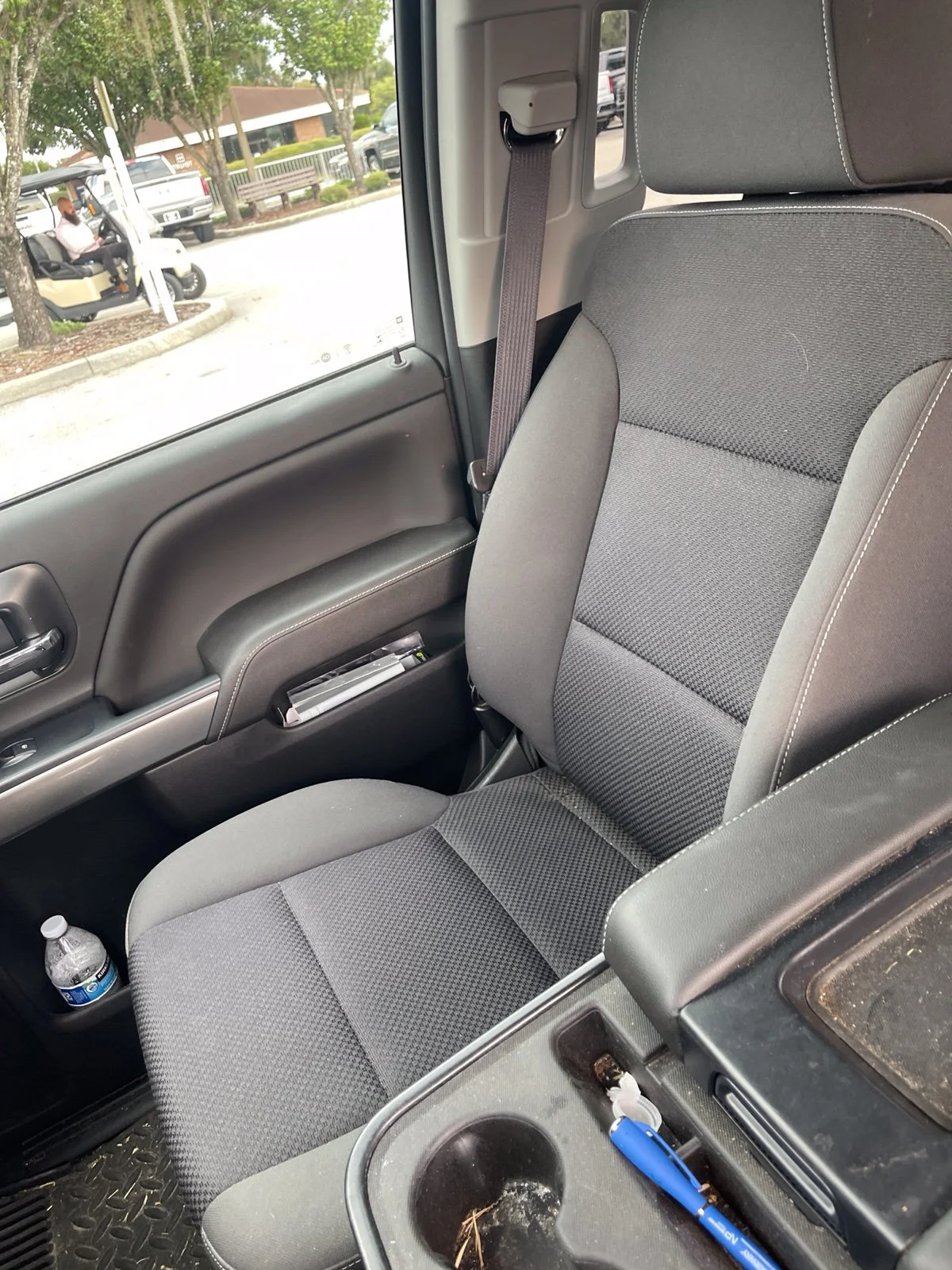 Used 2017 White Chevrolet LT image 23