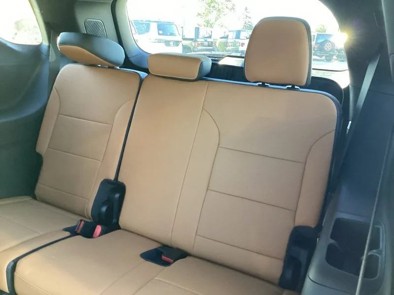 2027 Chevrolet Traverse Z71 - Photo 16