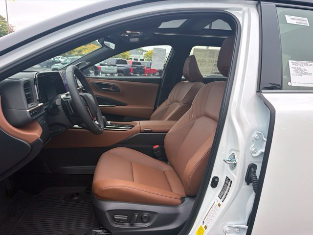 New 2026 Oxygen White with Black roof <sup>1</sup> Toyota  Limited image 12