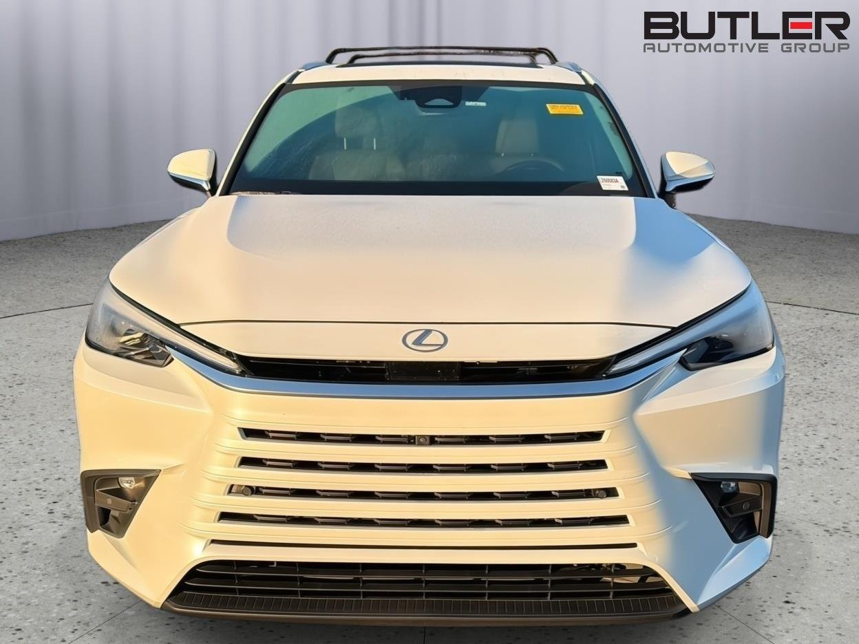 Used 2025 Wind Chill Pearl Lexus TX 350 Premium image 9